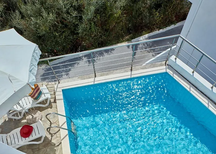 אתר נופש Leda Village 4*