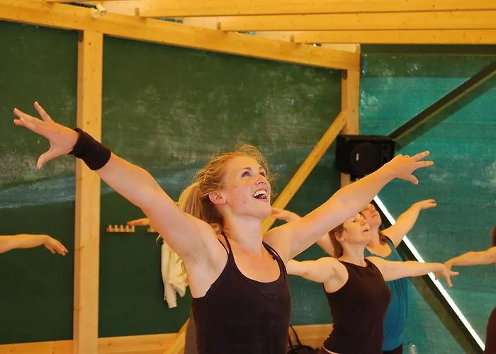 אתר נופש Leda Village 4*